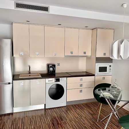 Апартаменти Apartamento Centrico Con Plaza De Garaje Y Piscina Мурсія Екстер'єр фото