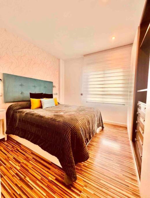 Апартаменти Apartamento Centrico Con Plaza De Garaje Y Piscina Мурсія Екстер'єр фото