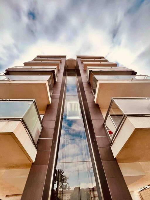 Апартаменти Apartamento Centrico Con Plaza De Garaje Y Piscina Мурсія Екстер'єр фото