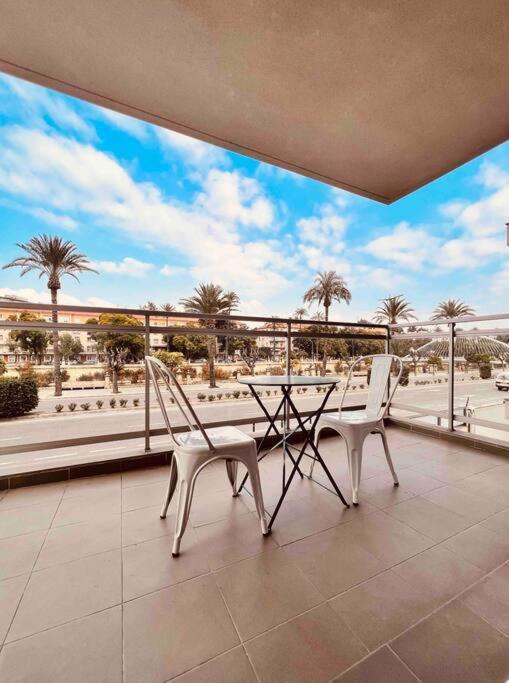Апартаменти Apartamento Centrico Con Plaza De Garaje Y Piscina Мурсія Екстер'єр фото