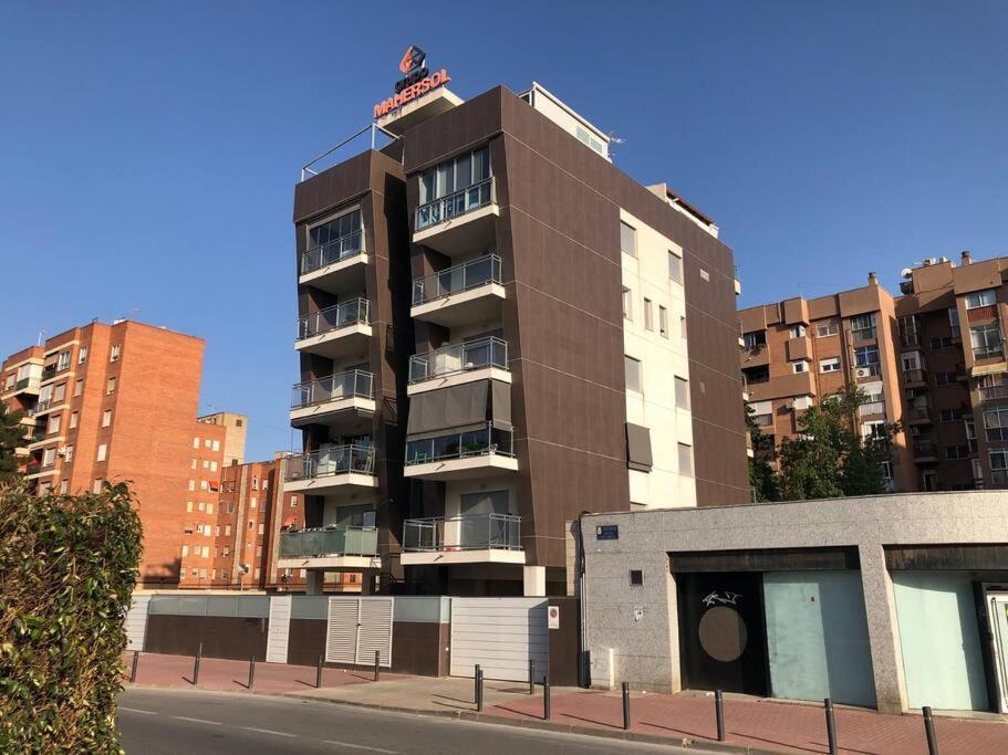 Апартаменти Apartamento Centrico Con Plaza De Garaje Y Piscina Мурсія Екстер'єр фото