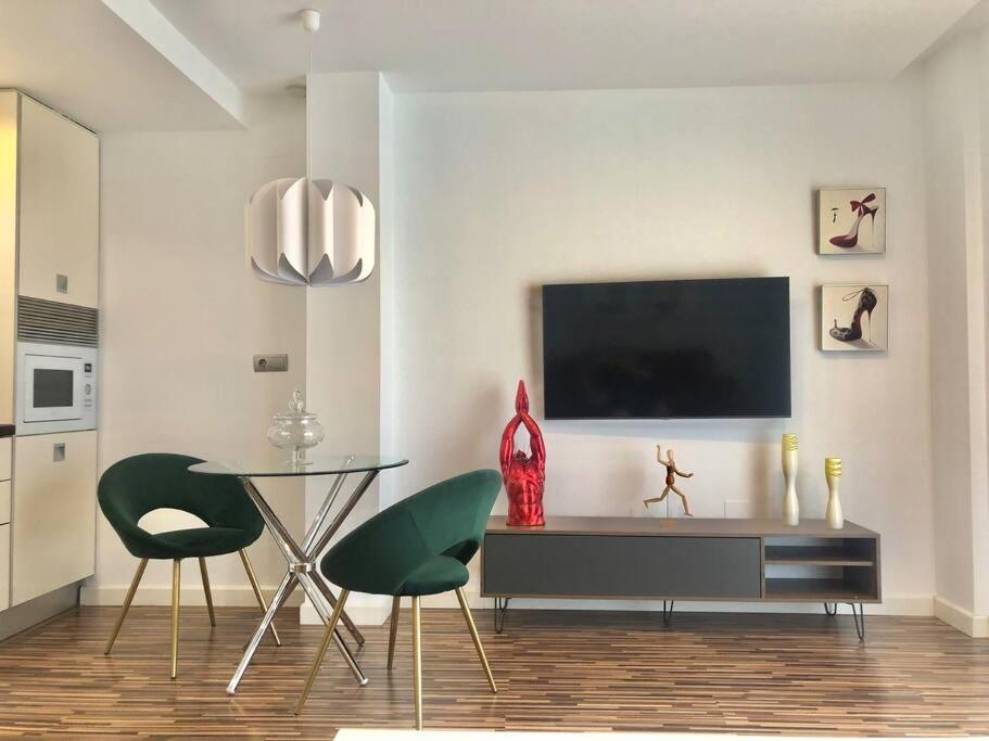 Апартаменти Apartamento Centrico Con Plaza De Garaje Y Piscina Мурсія Екстер'єр фото